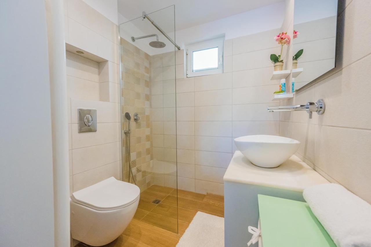 Philoxenia Ganossis Apartment แอร์มิโอนี ภายนอก รูปภาพ