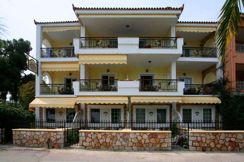 Philoxenia Ganossis Apartment แอร์มิโอนี ภายนอก รูปภาพ